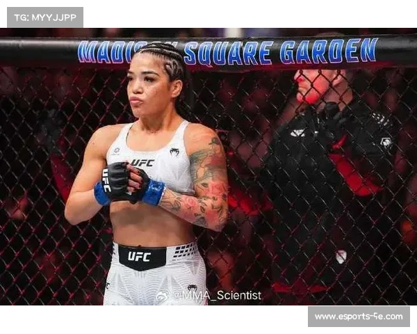 特蕾西-科尔特斯上一战在2025年11月UFC322被裸绞降服